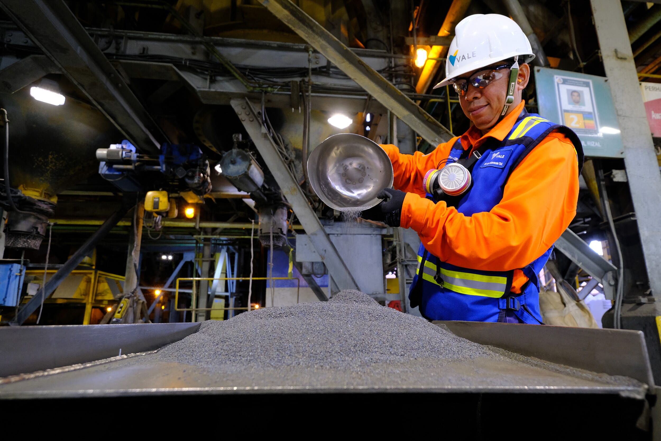 GettyImages-2164482287-INDONESIA-MINE-NICKEL-Photo-by-Muchtamir-ZAIDE-AFP